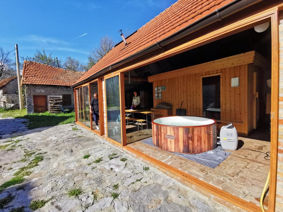 Sokol - Secret Forest House Gračac Kültér fotó
